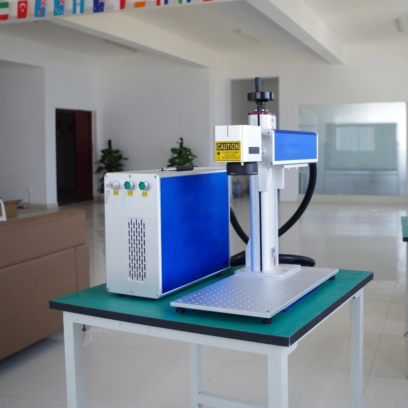 آلة وسم بالليزر الليفي عبر الإ - مراجعة Industrial Grade Laser Engraver وسعره